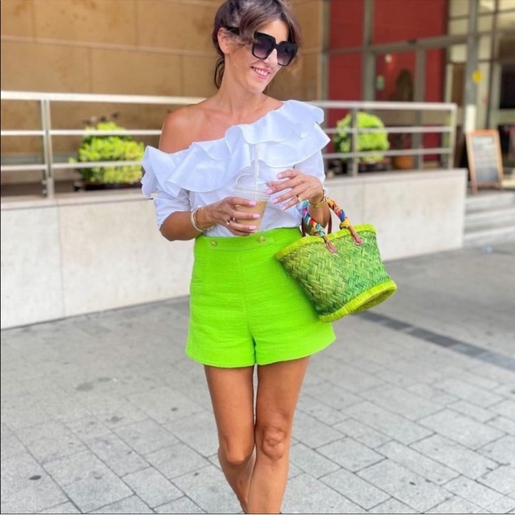 Zara Lime Sailor Shorts - Picture 3 of 11